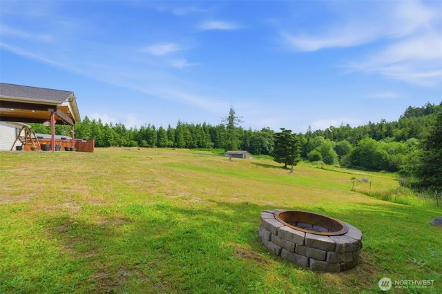 300 E McLane Cove Drive, Grapeview, WA 98546
