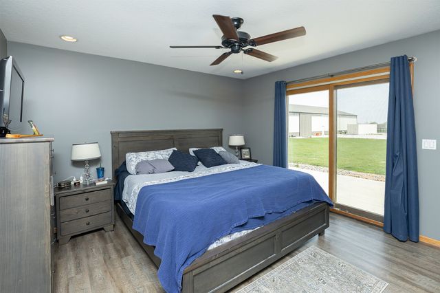 35796 M Avenue, Earlham, IA 50069