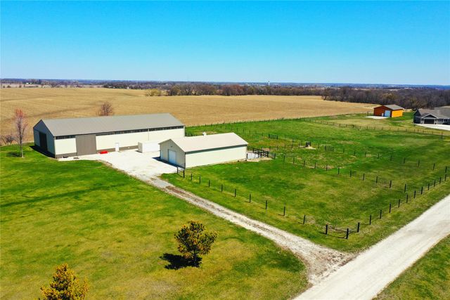 35796 M Avenue, Earlham, IA 50069