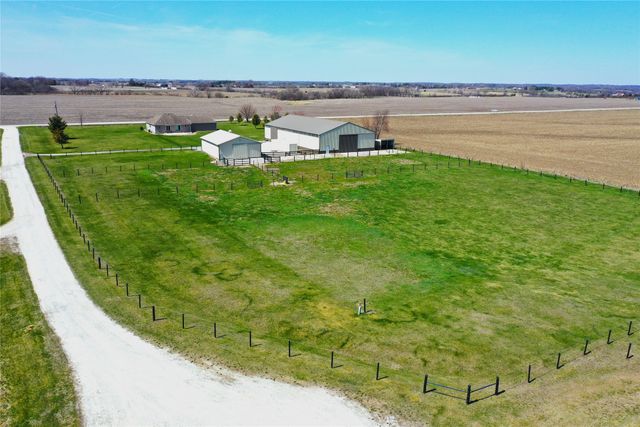 35796 M Avenue, Earlham, IA 50069