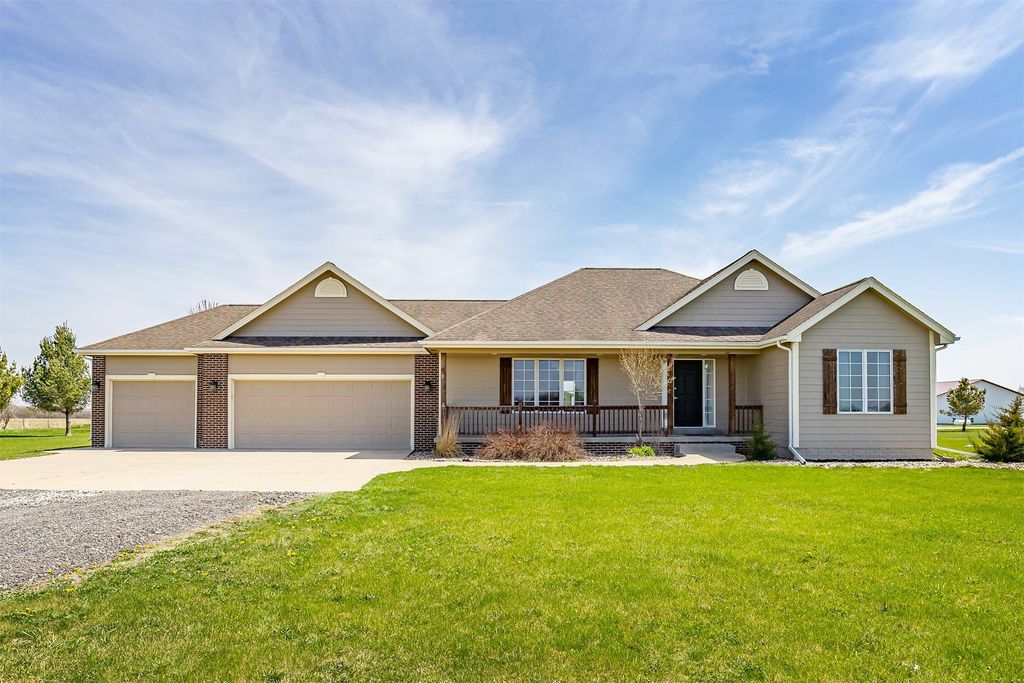 35796 M Avenue, Earlham, IA 50069