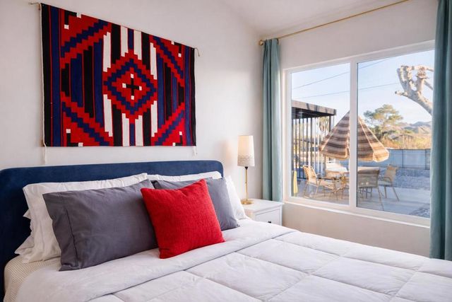 58810 Barron Drive, Yucca Valley, CA 92284