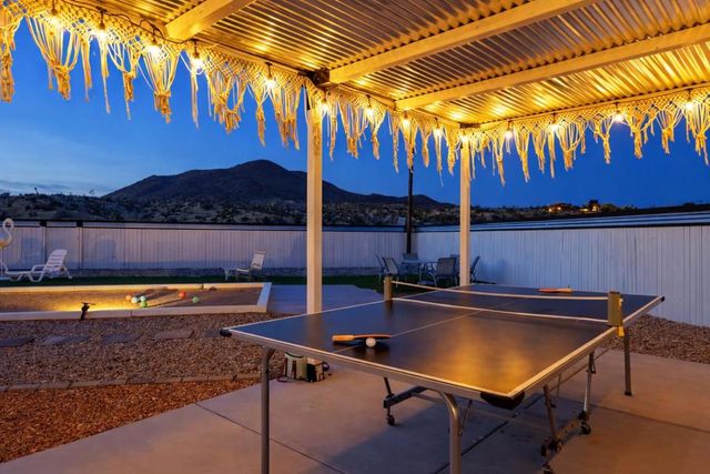 58810 Barron Drive, Yucca Valley, CA 92284