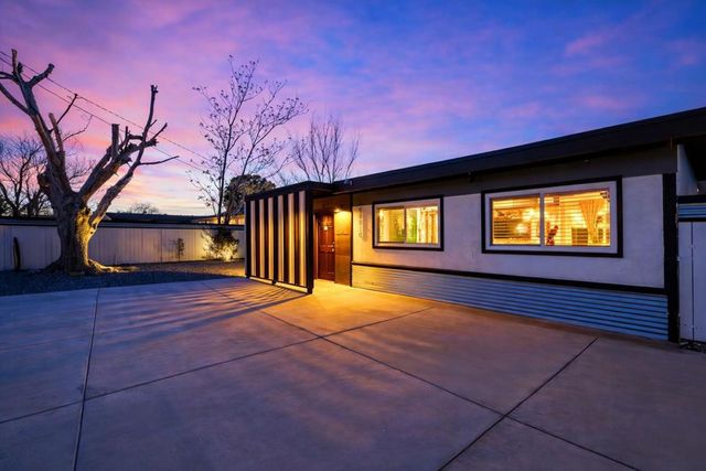 58810 Barron Drive, Yucca Valley, CA 92284