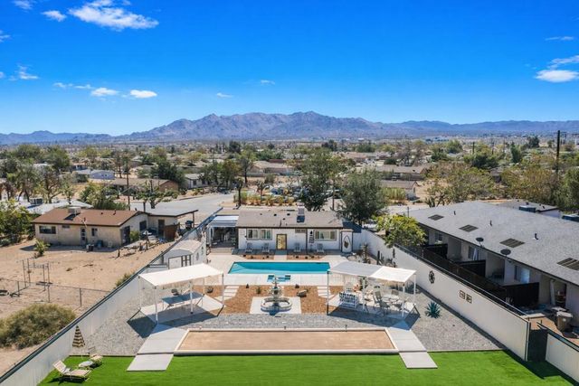 58810 Barron Drive, Yucca Valley, CA 92284