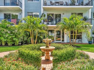 3002 NE 5th Terrace 105-B, Wilton Manors, FL 33334