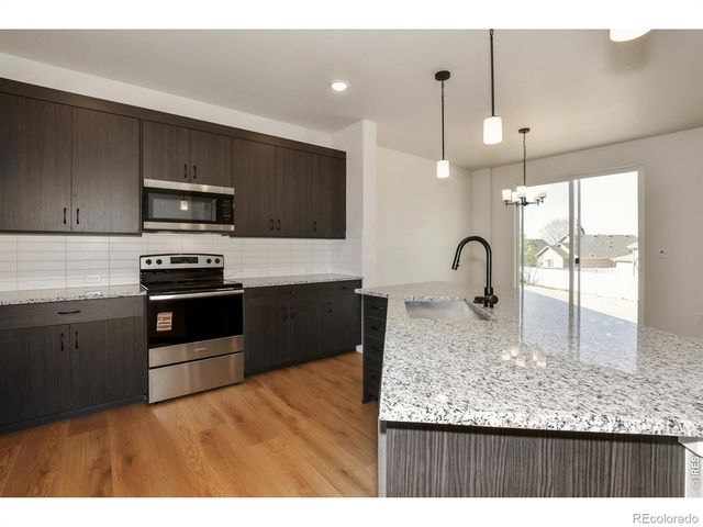 1039 Crown Sparrow Street, Johnstown, CO 80534