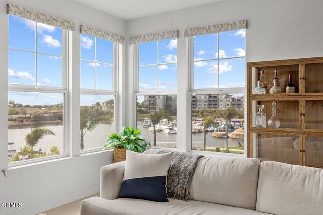 1437 Windshore Way, Oxnard, CA 93035