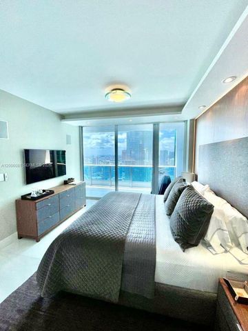 200 BISCAYNE BLVD WAY 4310, Miami, FL 33131