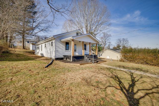 520 Sycamore Gardens Street, Elizabethton, TN 37643