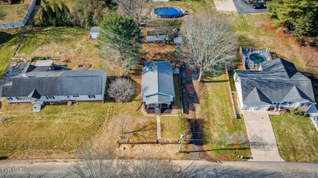 520 Sycamore Gardens Street, Elizabethton, TN 37643