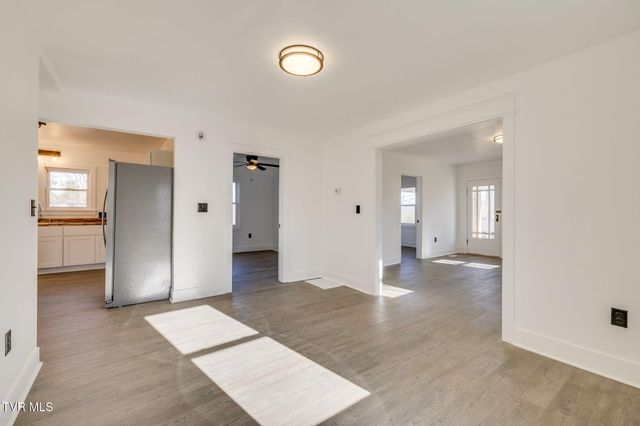 520 Sycamore Gardens Street, Elizabethton, TN 37643