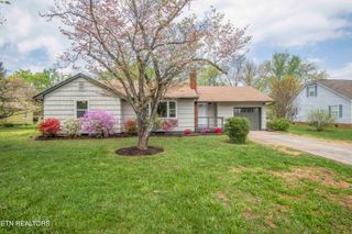 614 Glendale Ave, Clinton, TN 37716