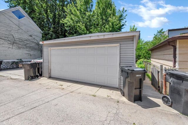 4127 N Ashland Avenue, Chicago, IL 60613