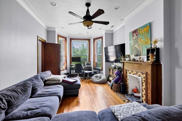 4127 N Ashland Avenue, Chicago, IL 60613