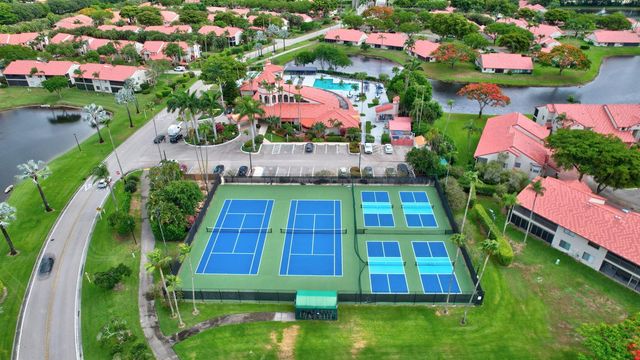 7685 Lexington Club Boulevard A, Delray Beach, FL 33446