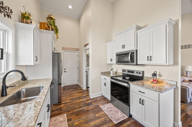 3011 Thorntree Lane, Lawrenceburg, KY 40342