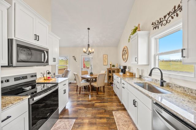 3011 Thorntree Lane, Lawrenceburg, KY 40342