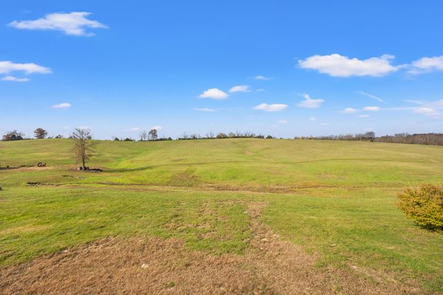 3011 Thorntree Lane, Lawrenceburg, KY 40342