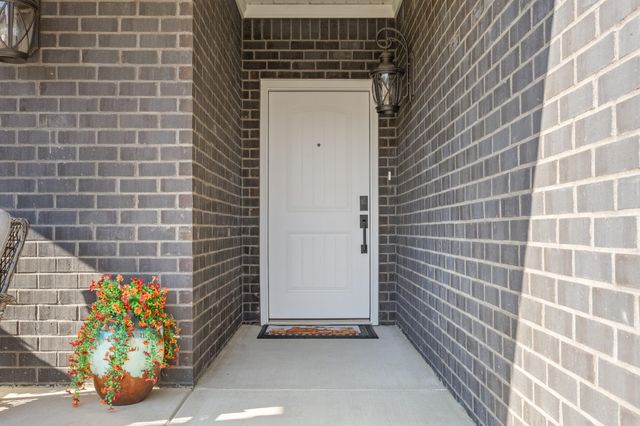 3011 Thorntree Lane, Lawrenceburg, KY 40342