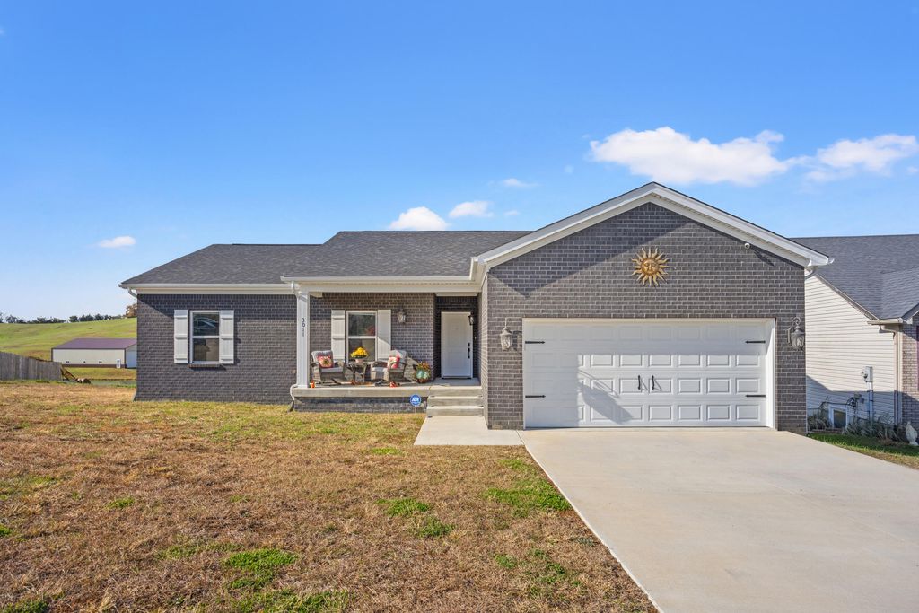 3011 Thorntree Lane, Lawrenceburg, KY 40342