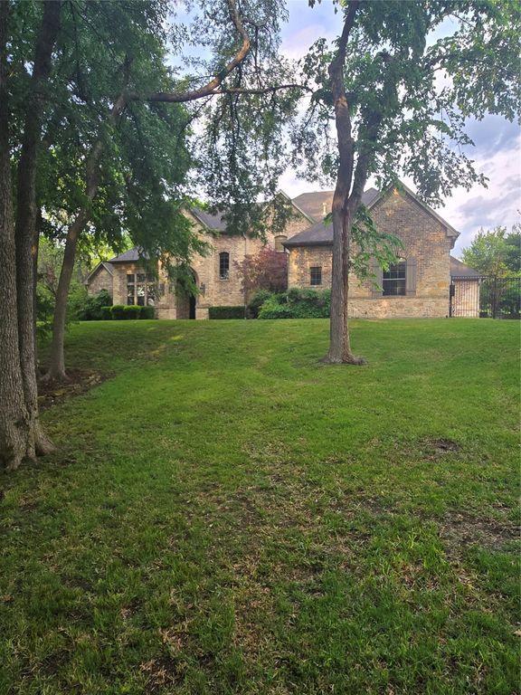 4541 Stonewood Circle, Midlothian, TX 76065