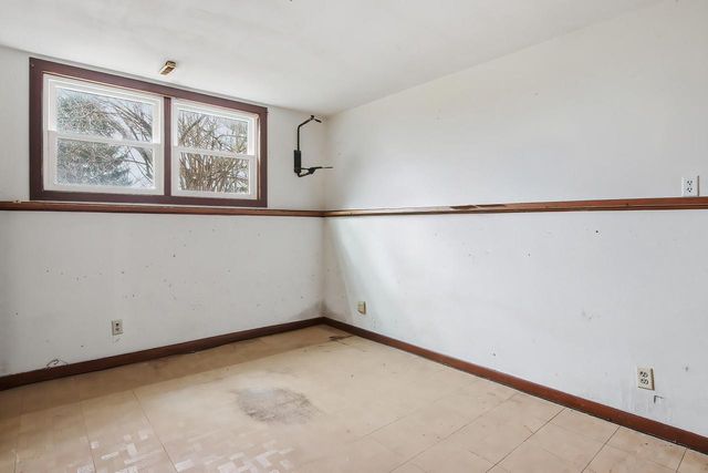 W523 Highland AVENUE, Genoa City, WI 53128