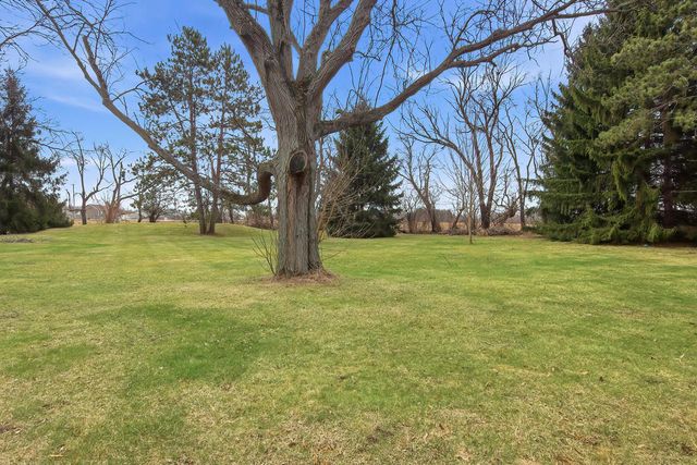 W523 Highland AVENUE, Genoa City, WI 53128
