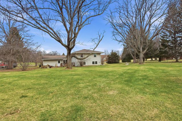 W523 Highland AVENUE, Genoa City, WI 53128