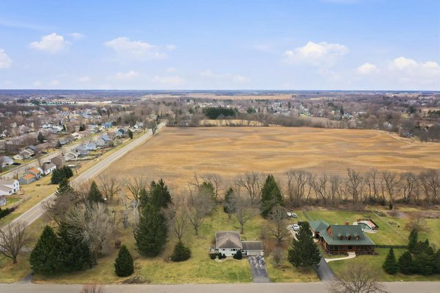 W523 Highland AVENUE, Genoa City, WI 53128