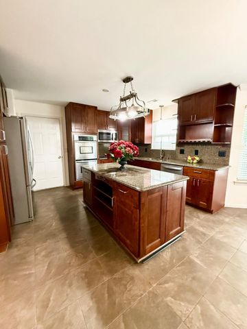 2608 CAPITAL CT, Waldorf, MD 20603
