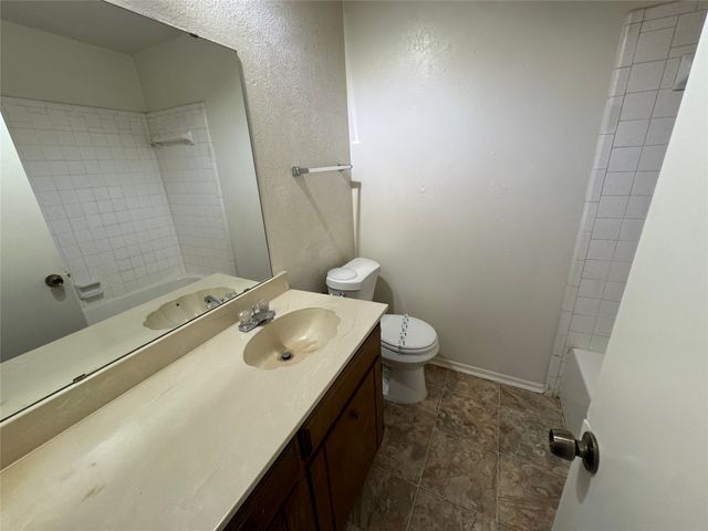 5604 Macgregor Drive, Haltom City, TX 76148