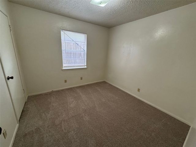 5604 Macgregor Drive, Haltom City, TX 76148