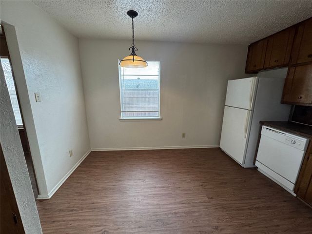 5604 Macgregor Drive, Haltom City, TX 76148