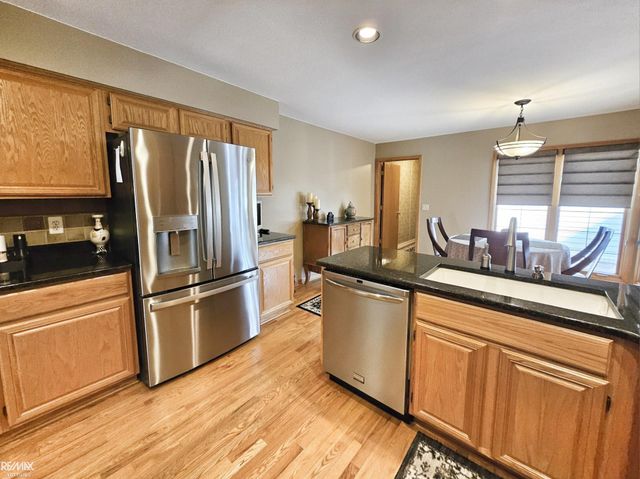 16890 SANDSTONE Circle, Macomb Twp, MI 48042