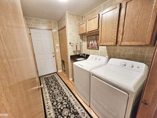 16890 SANDSTONE Circle, Macomb Twp, MI 48042