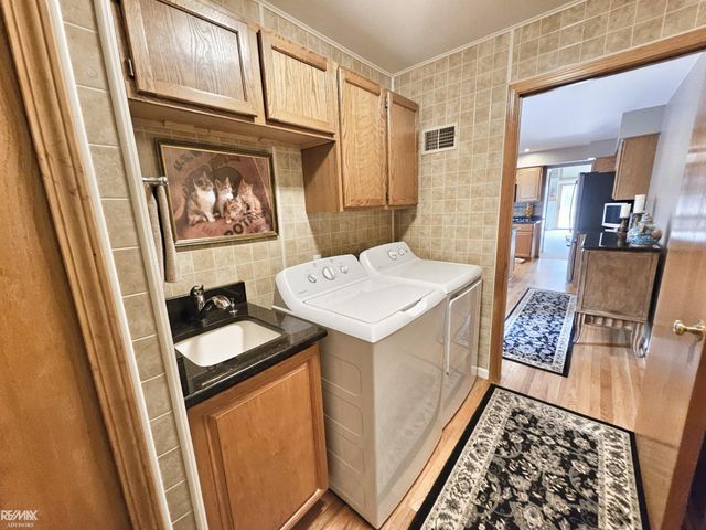 16890 SANDSTONE Circle, Macomb Twp, MI 48042