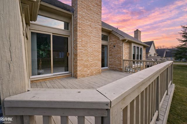 16890 SANDSTONE Circle, Macomb Twp, MI 48042