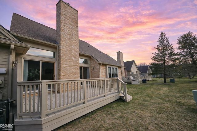 16890 SANDSTONE Circle, Macomb Twp, MI 48042