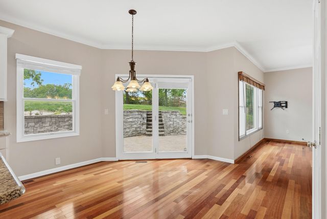 1901 BLUFF POINTE DR, Columbia, MO 65201