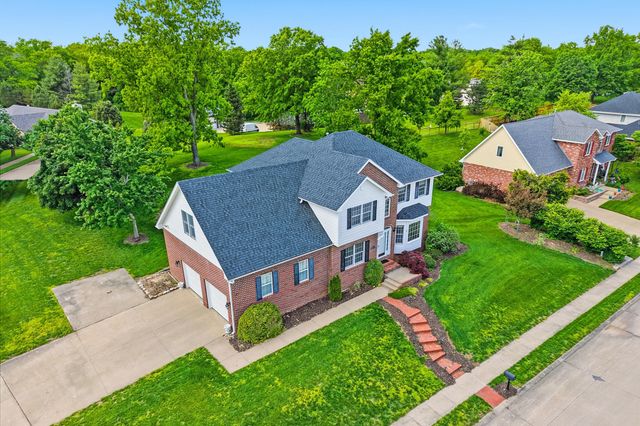 1901 BLUFF POINTE DR, Columbia, MO 65201