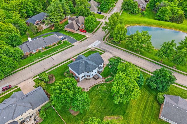 1901 BLUFF POINTE DR, Columbia, MO 65201