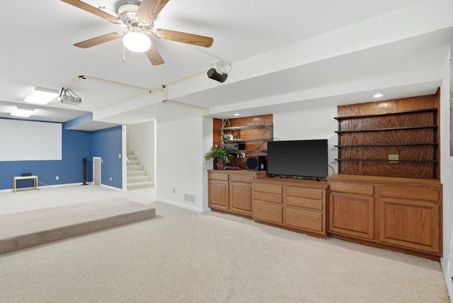 1901 BLUFF POINTE DR, Columbia, MO 65201