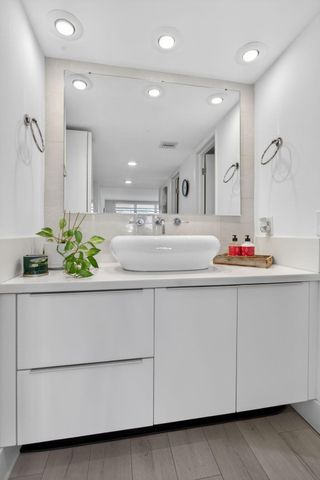 901 W Cypress Lane 103, Pompano Beach, FL 33069