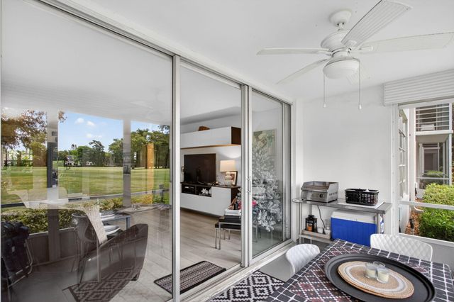 901 W Cypress Lane 103, Pompano Beach, FL 33069