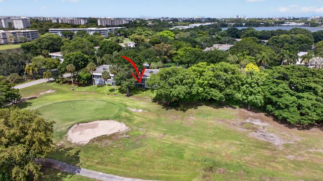 901 W Cypress Lane 103, Pompano Beach, FL 33069
