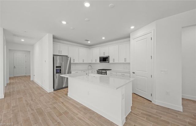 12416 Basalt LN, Alva, FL 33920
