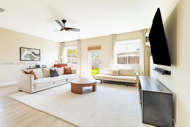 2370 NW 131st Cir, Miami, FL 33167