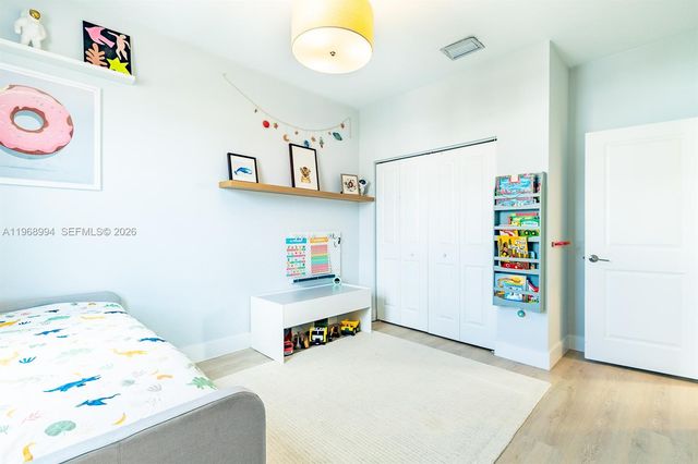 2370 NW 131st Cir, Miami, FL 33167