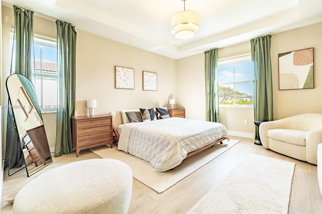 2370 NW 131st Cir, Miami, FL 33167